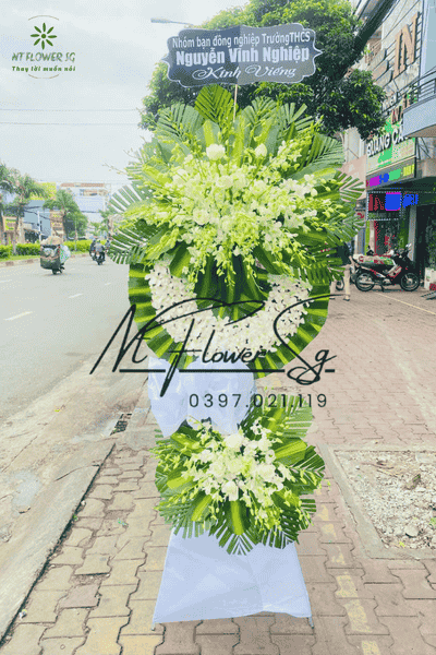 Cách Viết Nội Dung Kính Viếng Trên Vòng Hoa Tang